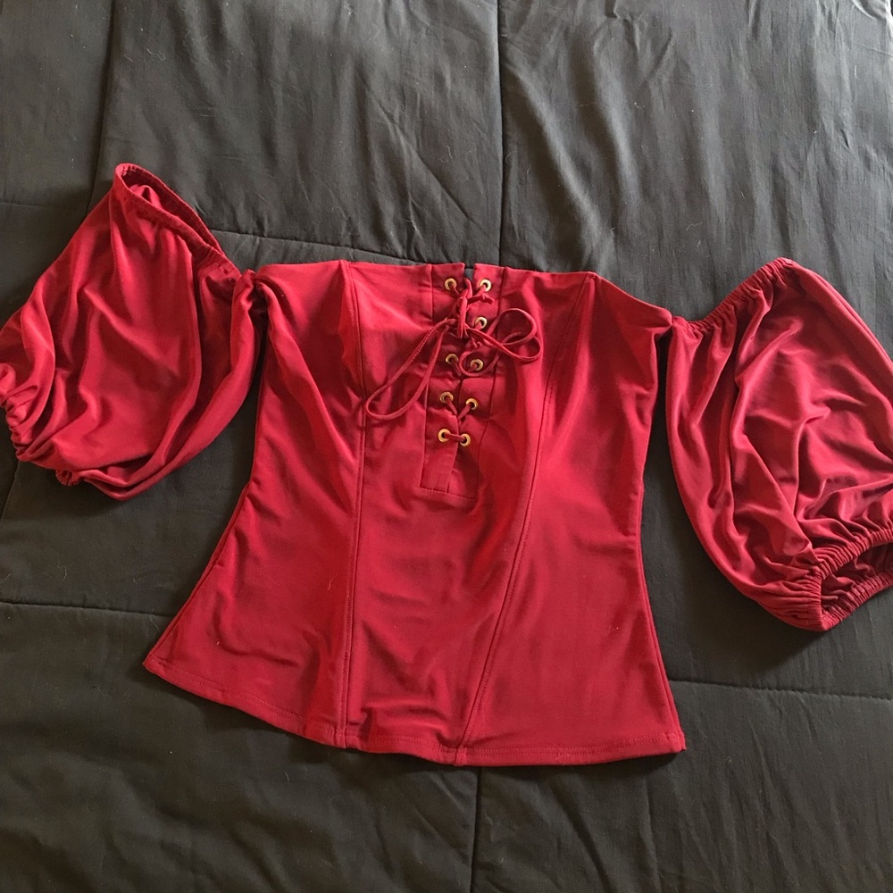 Small cropped blouse